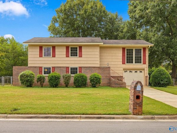 212 Cumberland Drive, Huntsville, AL 35803
