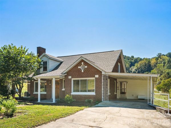654 Ratcliff Cove Road , Waynesville, NC 28786