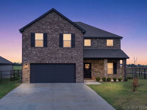 513 S Buffalo Street , Skiatook, OK 74070