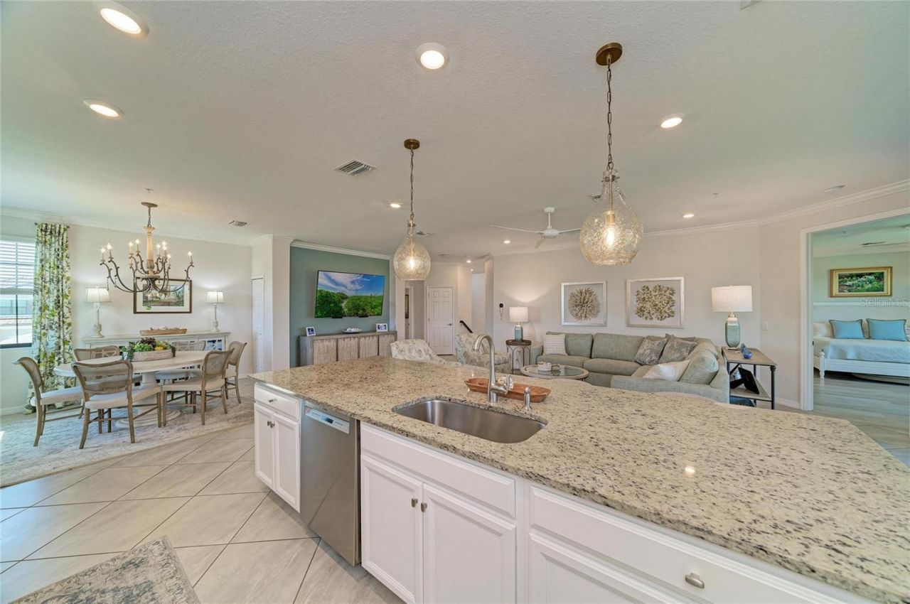 6075 Worsham Lane, Unit 103, Lakewood Ranch, FL 34211 Photo