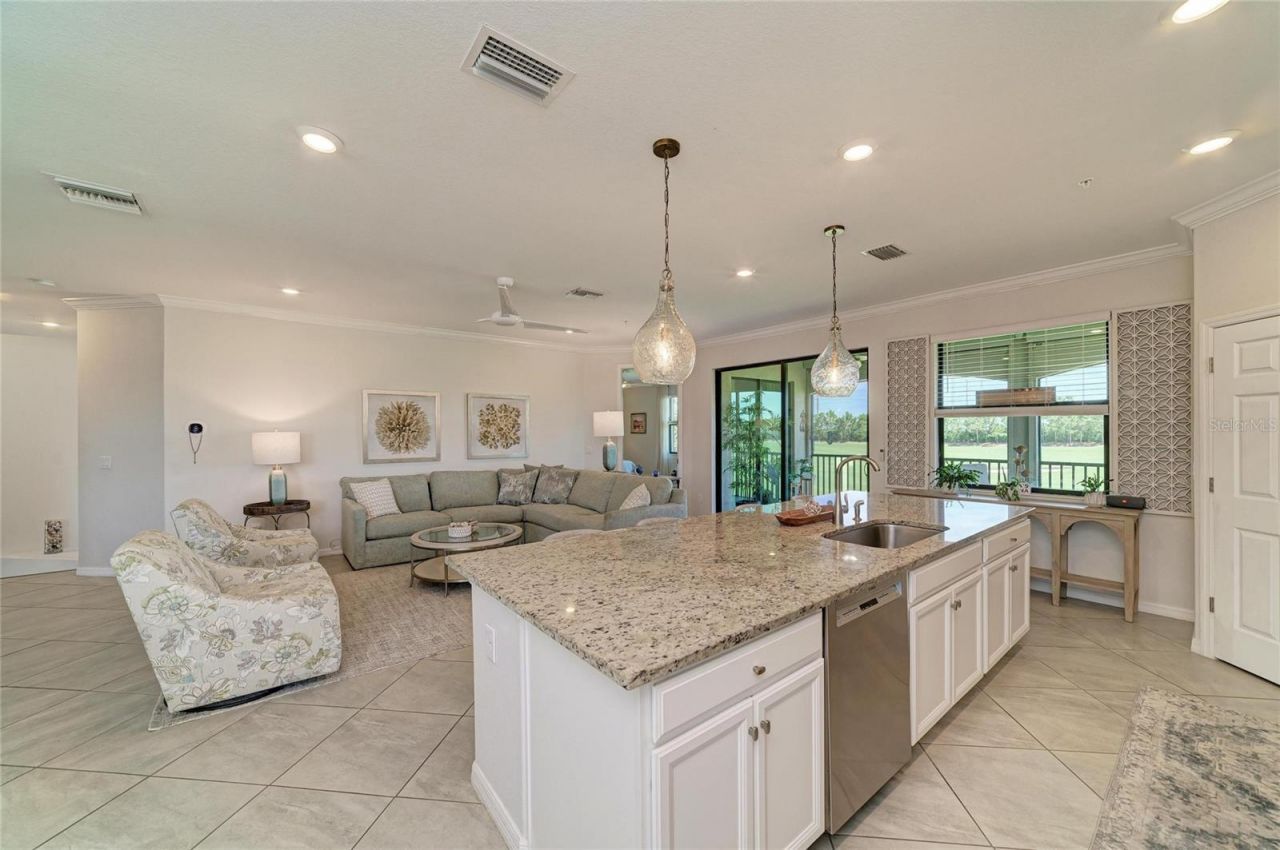 6075 Worsham Lane, Unit 103, Lakewood Ranch, FL 34211 Photo