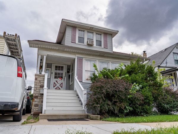 5023 W Eddy Street , Chicago, IL 60641