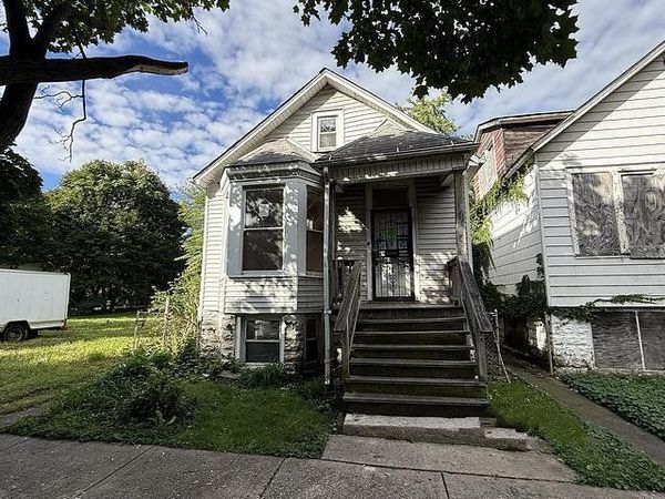5140 S Emerald Avenue , Chicago, IL 60609