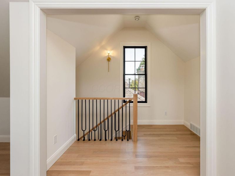 529 E Beck Street , Columbus, OH 43206 Photo 53