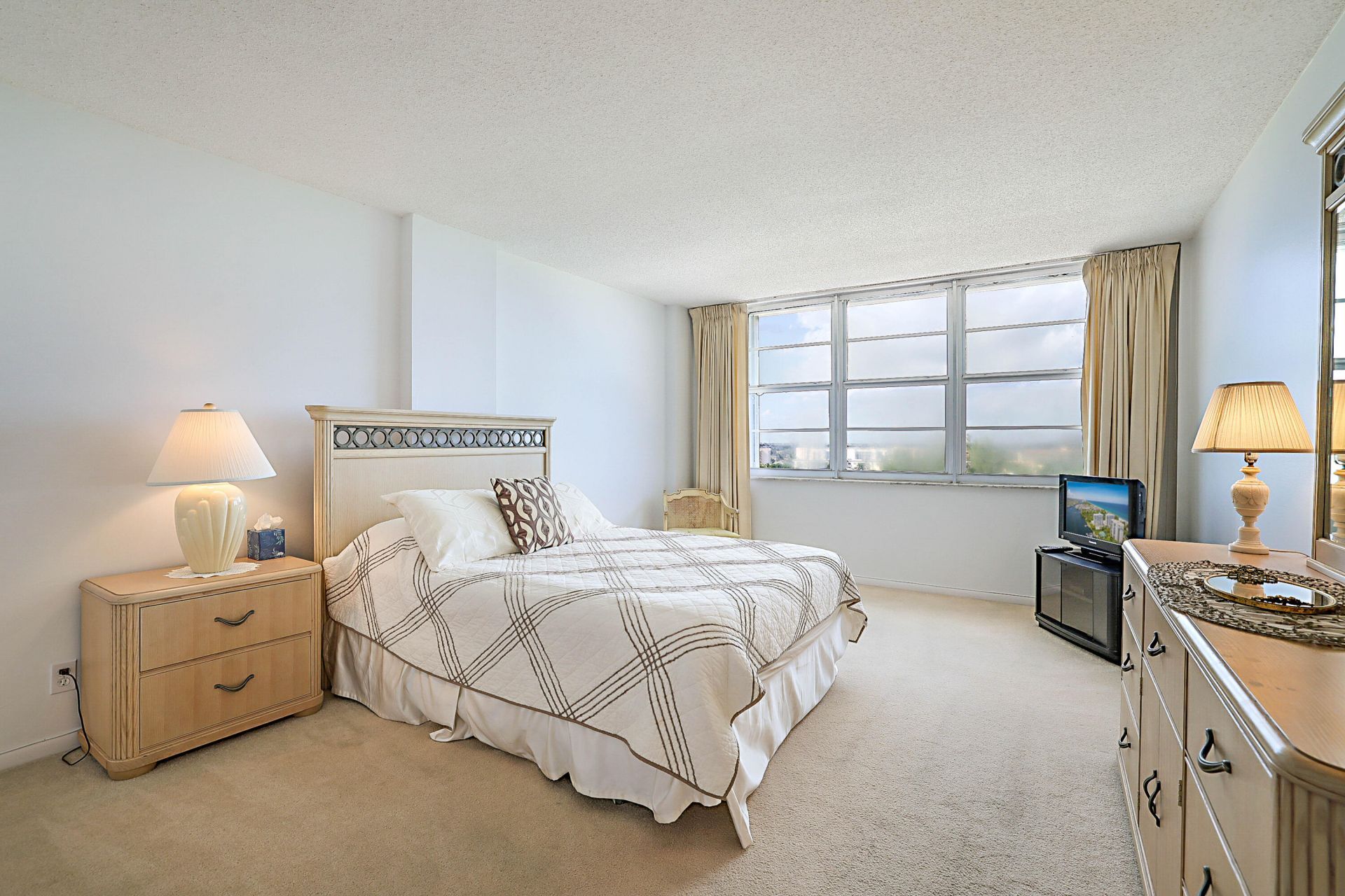 2121 N Ocean Boulevard, Unit 1004E, Boca Raton, FL 33431 Photo
