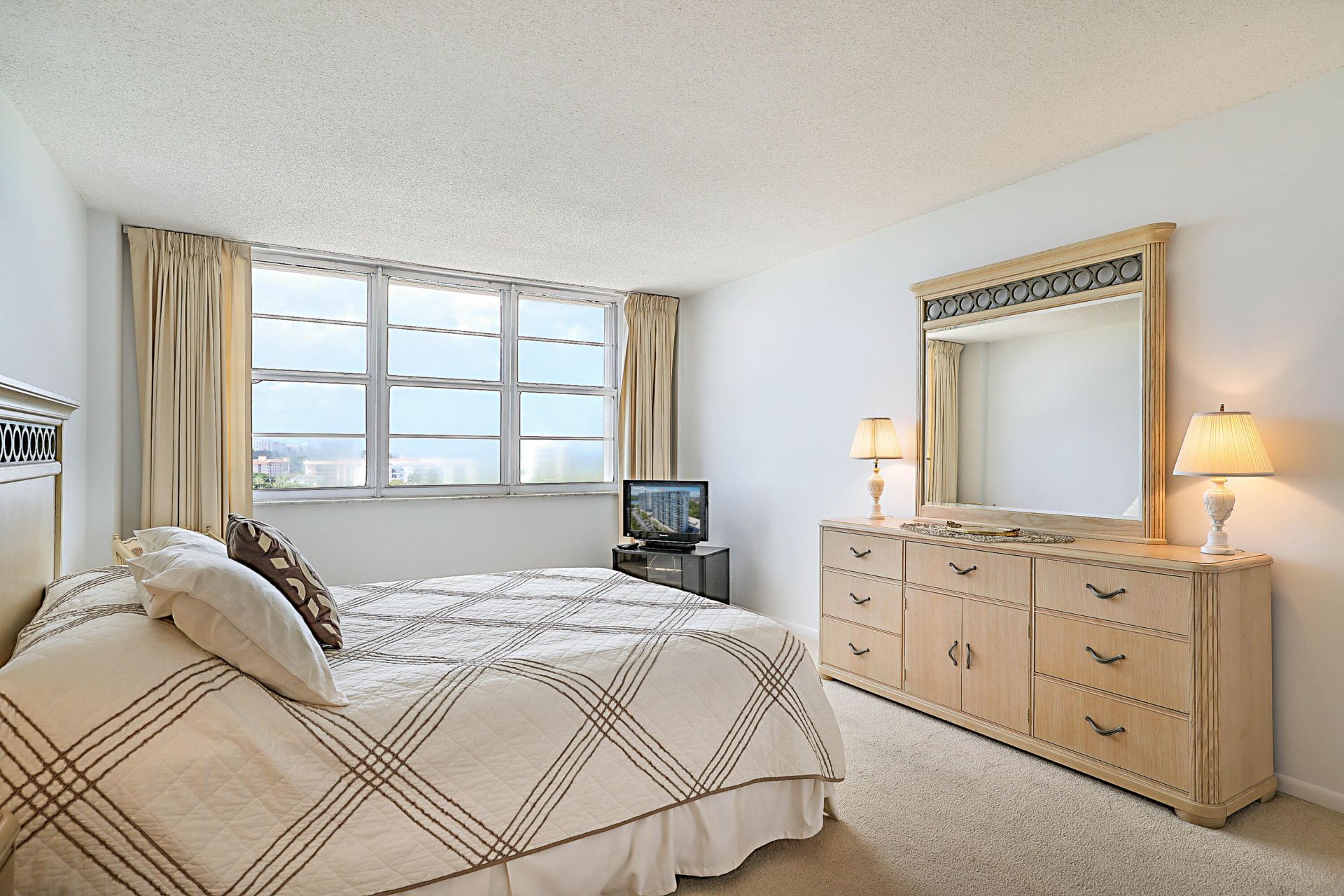 2121 N Ocean Boulevard, Unit 1004E, Boca Raton, FL 33431 Photo