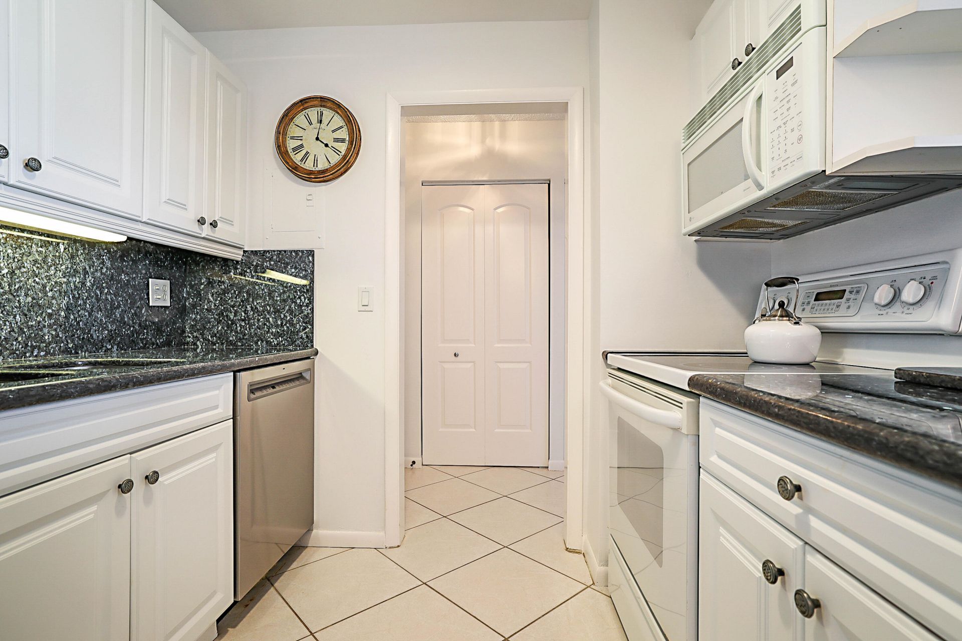 2121 N Ocean Boulevard, Unit 1004E, Boca Raton, FL 33431 Photo