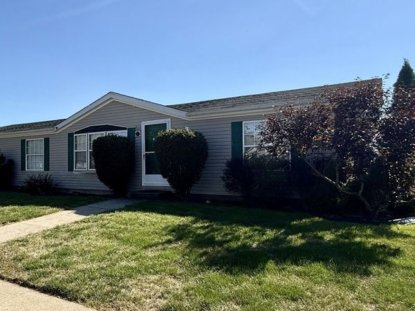 3313 Deerbrook Drive, Columbus, IN 47203