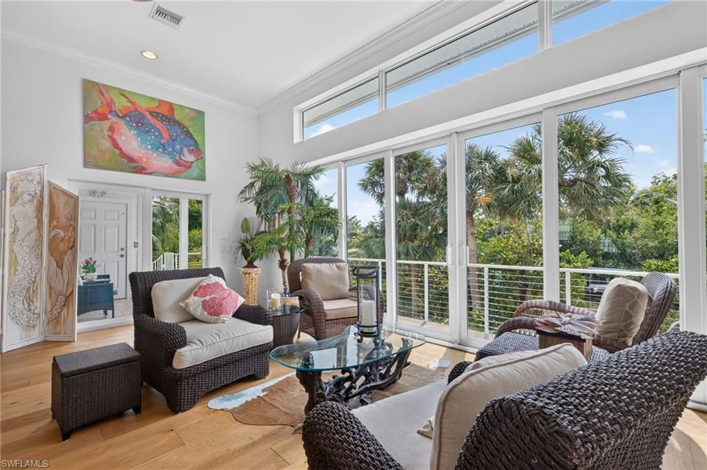 561 Lighthouse Way, Sanibel, FL 33957 Photo