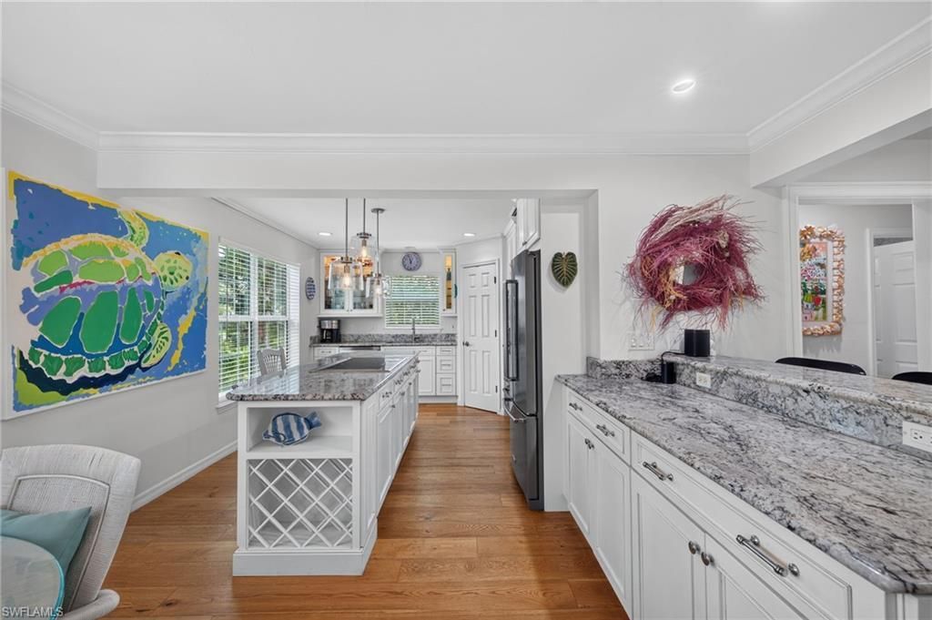 561 Lighthouse Way, Sanibel, FL 33957 Photo