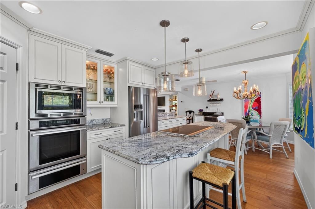 561 Lighthouse Way, Sanibel, FL 33957 Photo