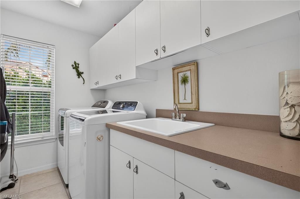 561 Lighthouse Way, Sanibel, FL 33957 Photo