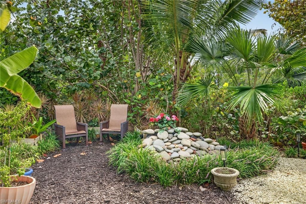 561 Lighthouse Way, Sanibel, FL 33957 Photo