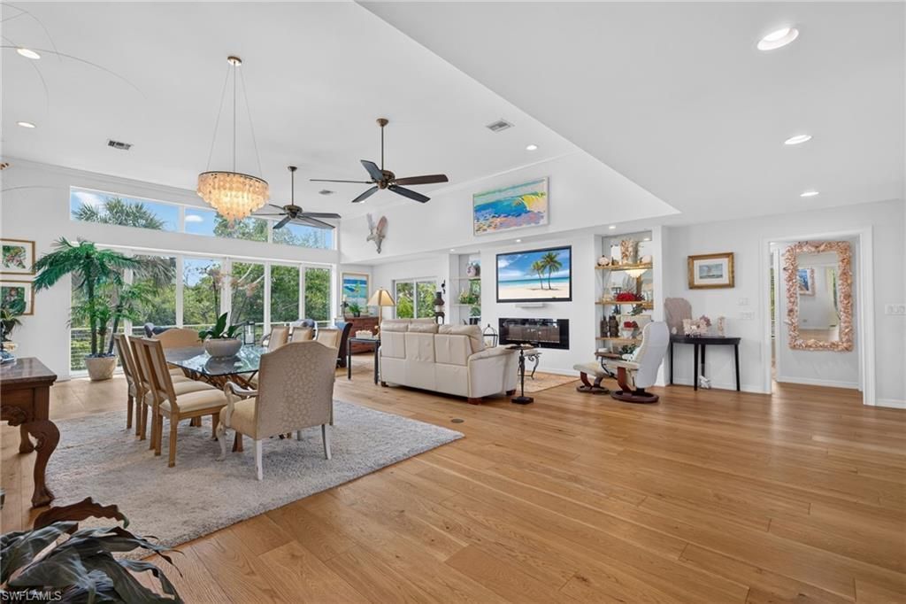 561 Lighthouse Way, Sanibel, FL 33957 Photo
