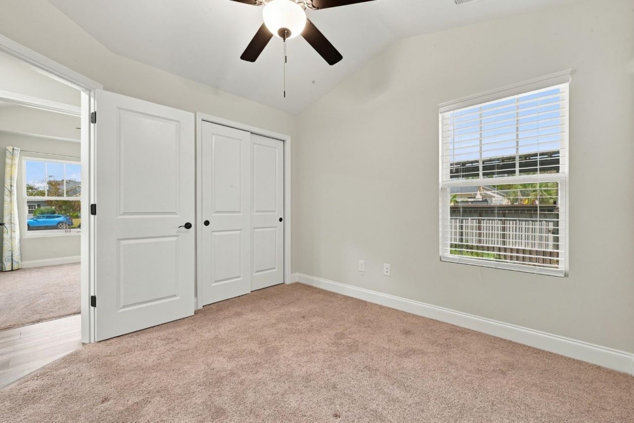 4177 Charleston Oaks Dr Photo 19