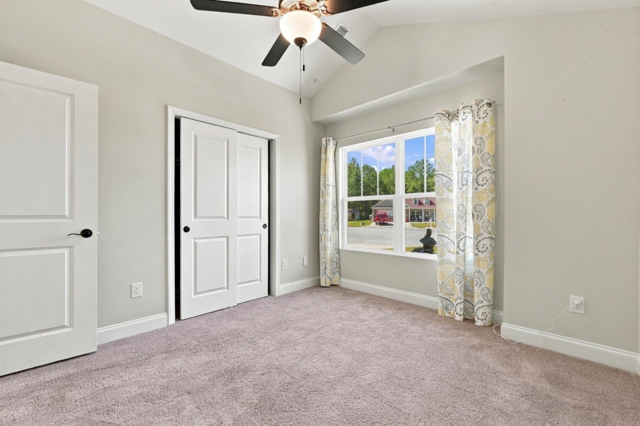 4177 Charleston Oaks Dr Photo 21