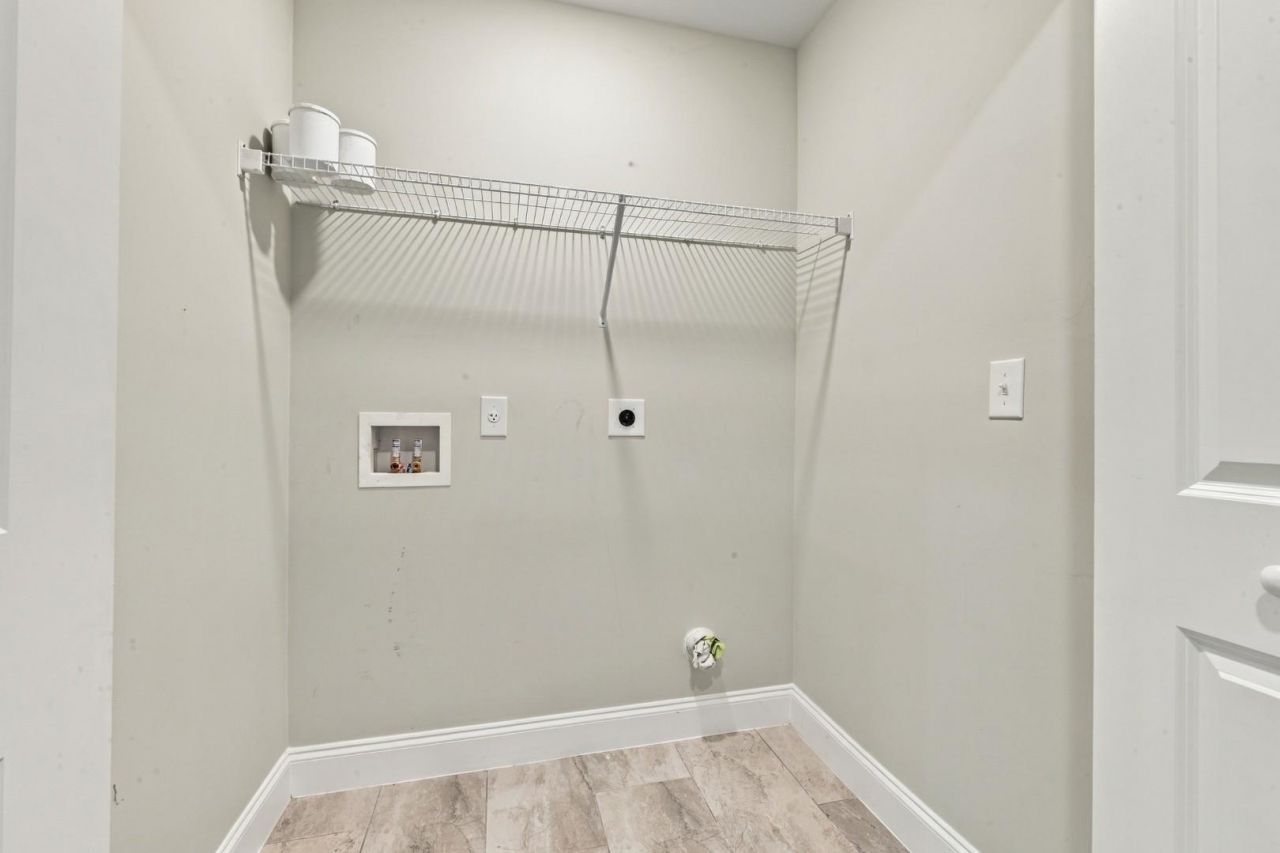 4177 Charleston Oaks Dr Photo 31