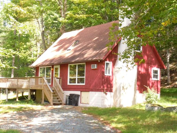 101 Cold Spring Lane , Greentown, PA 18426