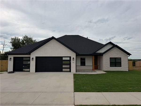 191 N Antelope Avenue , Farmington, AR 72730