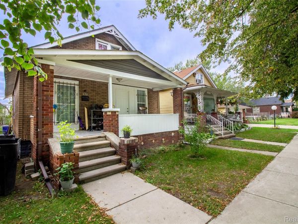 9167 American Street , Detroit, Mi 48204