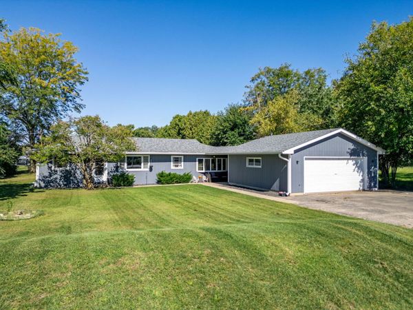 2302 NW Route 12 Highway NW, Spring Grove, IL 60081
