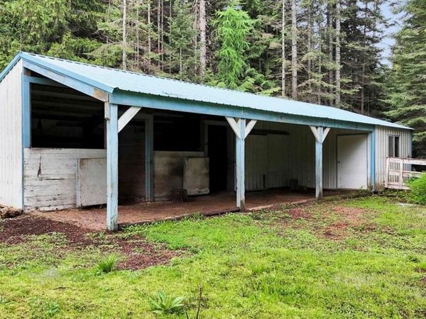 221 Harworth Rd, Newport, WA 99156