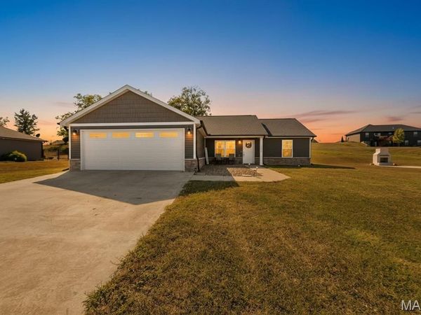 242 Culloden Moore Drive, Jackson, MO 63755