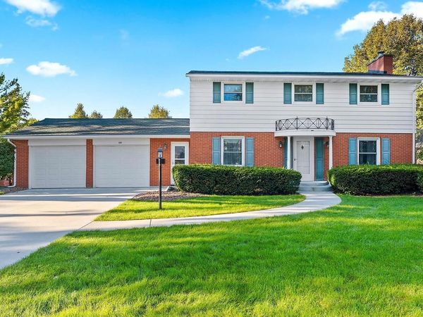 501 ST MARYS BOULEVARD, Green Bay, WI 54301