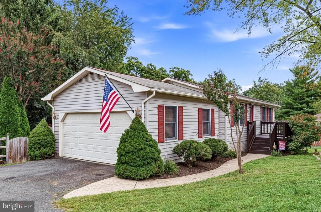 616 York Lane Se, Leesburg, VA 20175 Main Photo