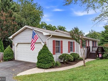 616 YORK LANE SE, LEESBURG, VA 20175