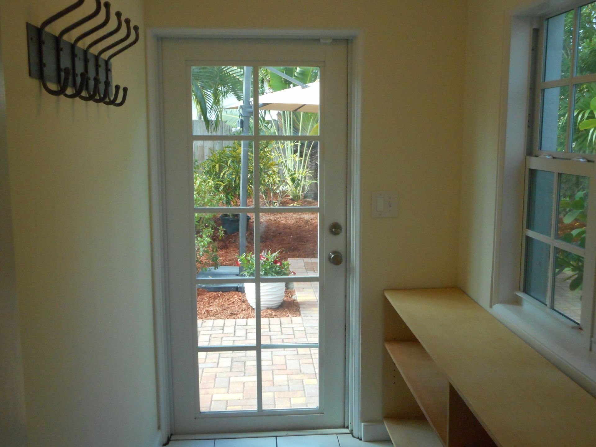 832 Biscayne Drive, West Palm Beach, FL 33401 Photo