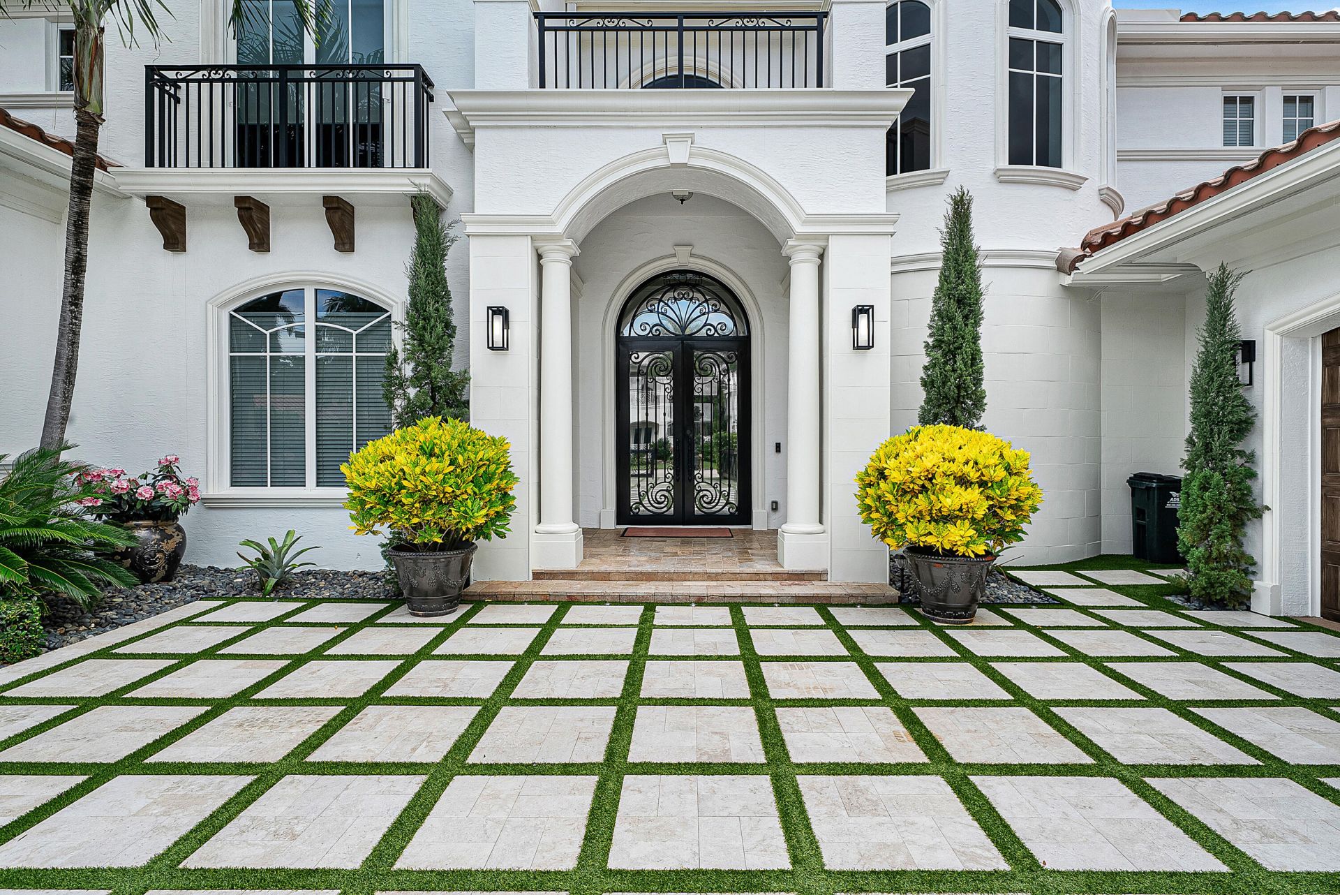 521 NE Spanish Trail, Boca Raton, FL 33432 Photo
