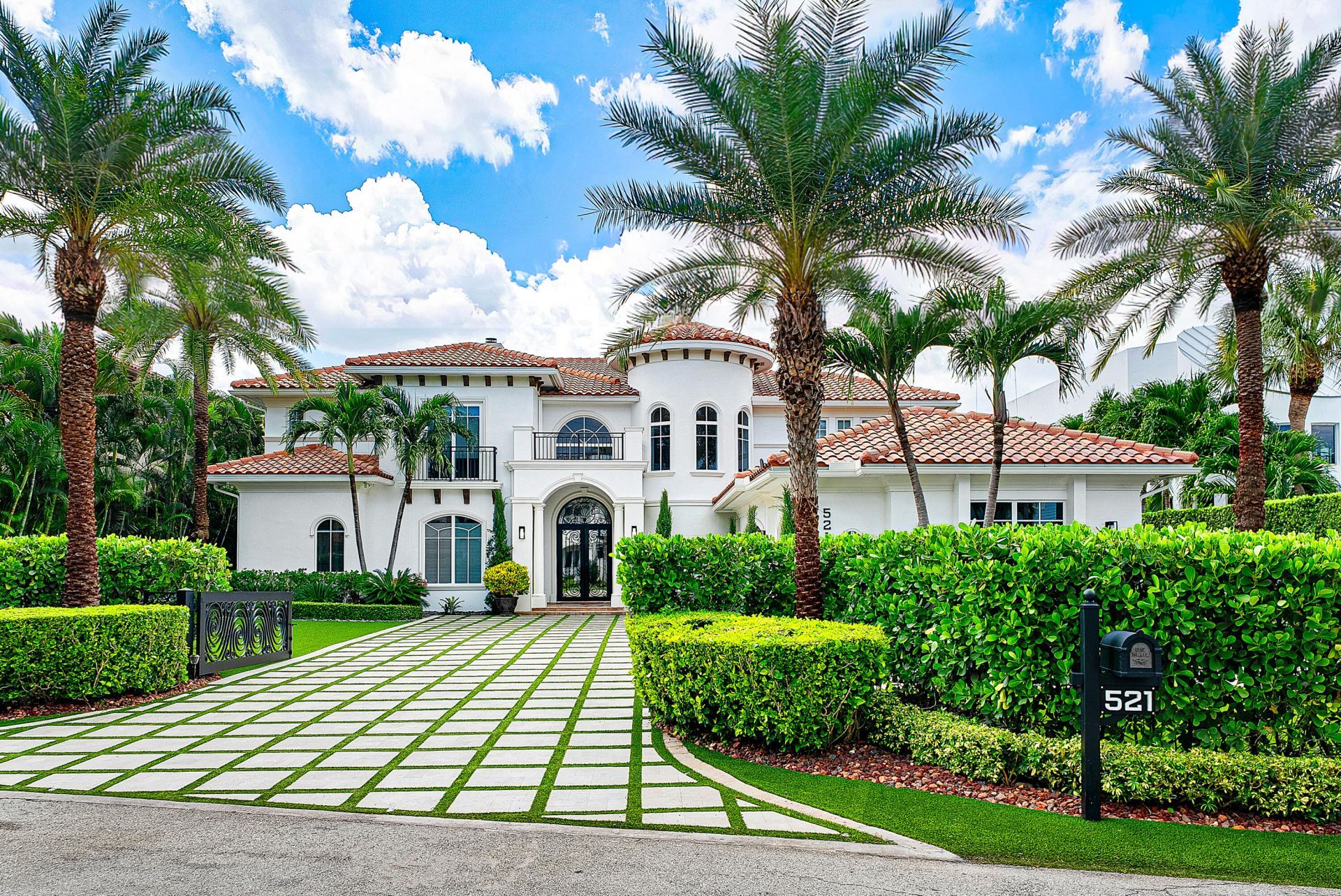 521 NE Spanish Trail, Boca Raton, FL 33432 Photo