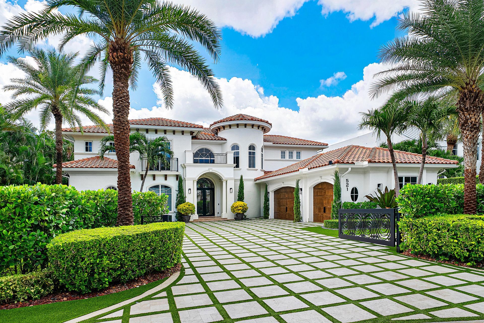 521 NE Spanish Trail, Boca Raton, FL 33432 Photo