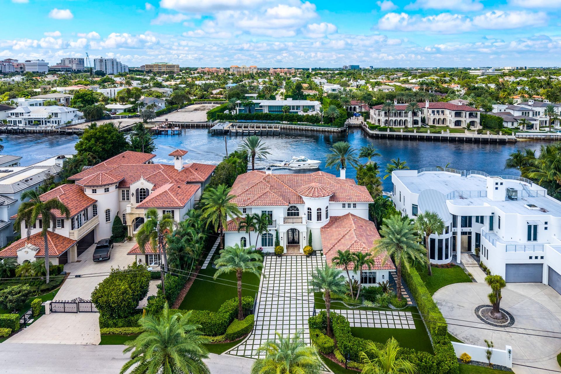 521 NE Spanish Trail, Boca Raton, FL 33432 Photo