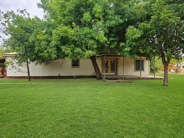 505 Railroad Avenue , Graford, TX 76449