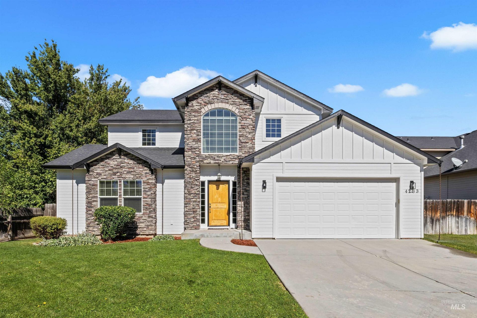 4233 N Buckboard Place, Boise, ID 83713 Main Photo