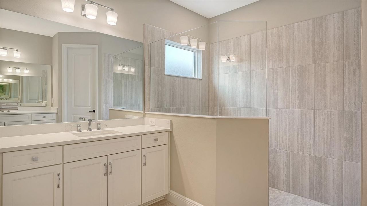 8201 Scarletbush Drive, Sarasota, FL 34240 Photo