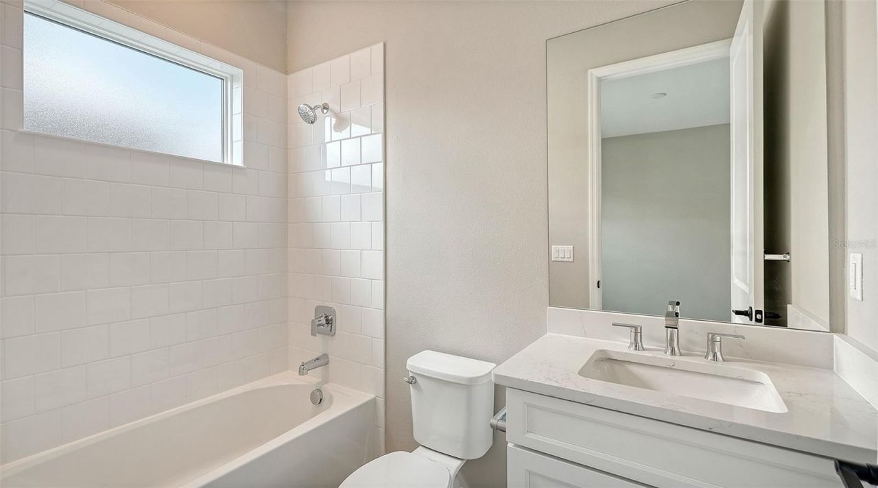 8201 Scarletbush Drive, Sarasota, FL 34240 Photo