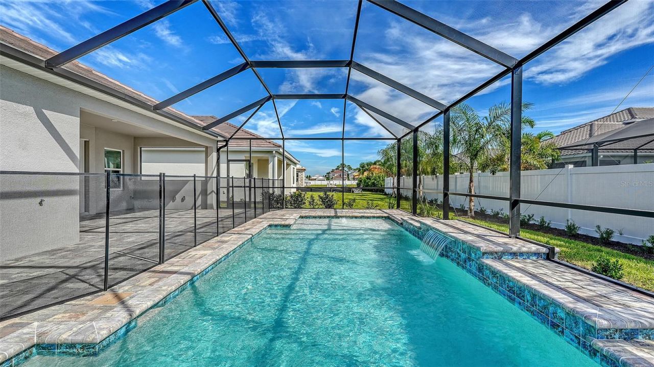 8201 Scarletbush Drive, Sarasota, FL 34240 Photo