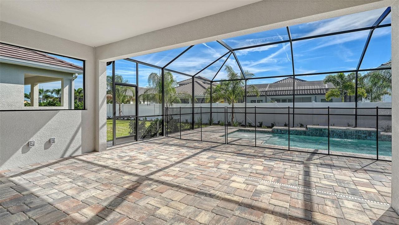 8201 Scarletbush Drive, Sarasota, FL 34240 Photo