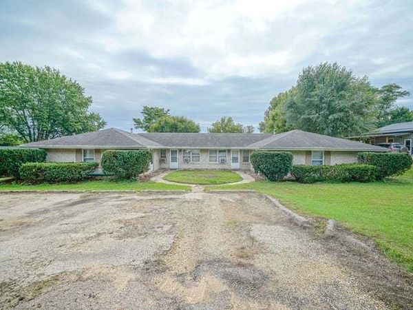 416 E 2nd Street , Byron, IL 61010