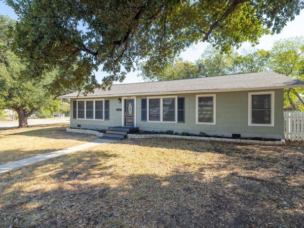 307 N Black ST, Round Rock, TX 78664