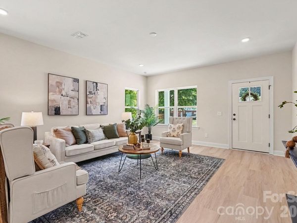 2100 Congress Court, Kannapolis, NC 28083