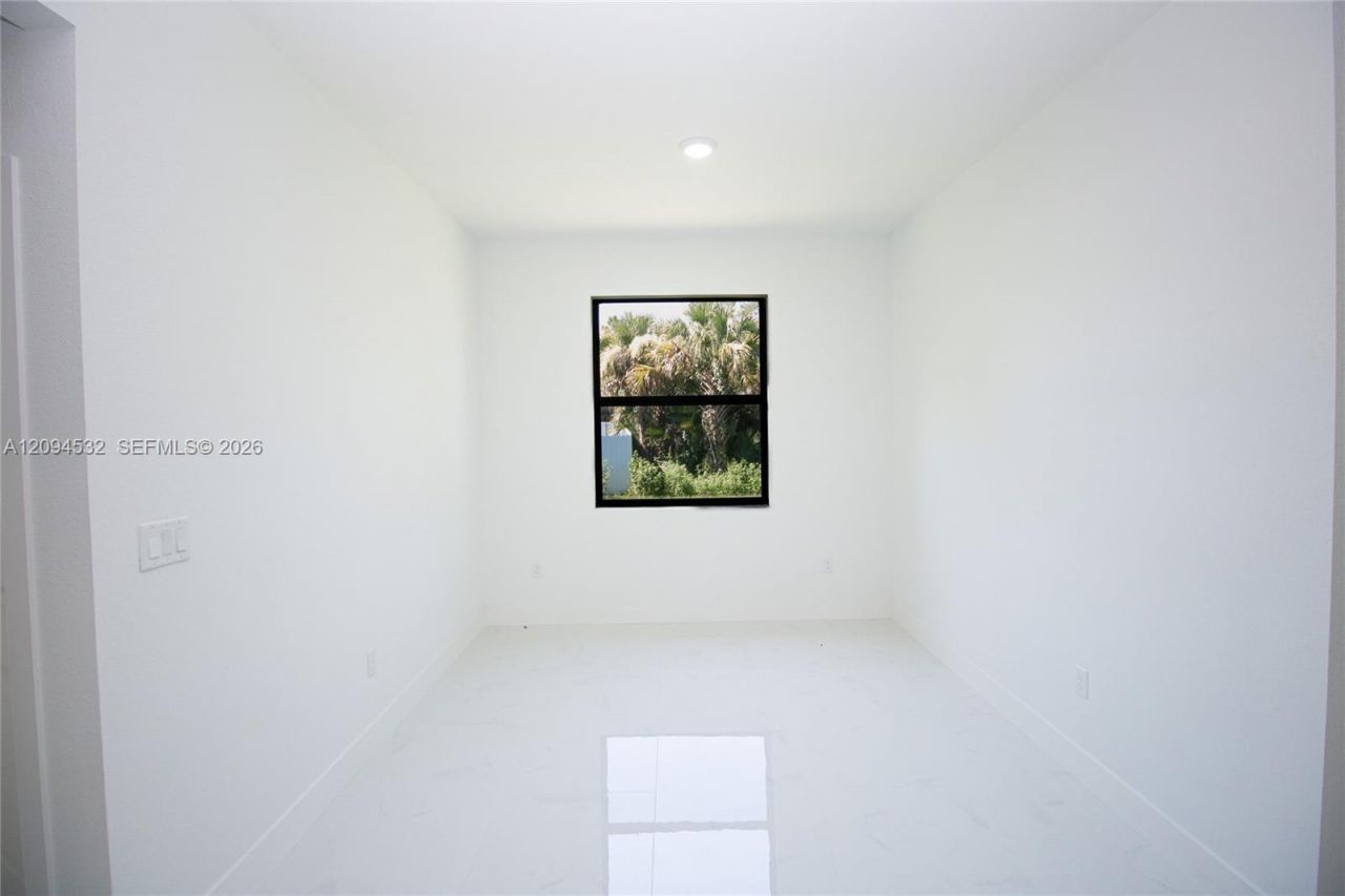 733 Alee St E, Lehigh Acres, FL 33974 Photo