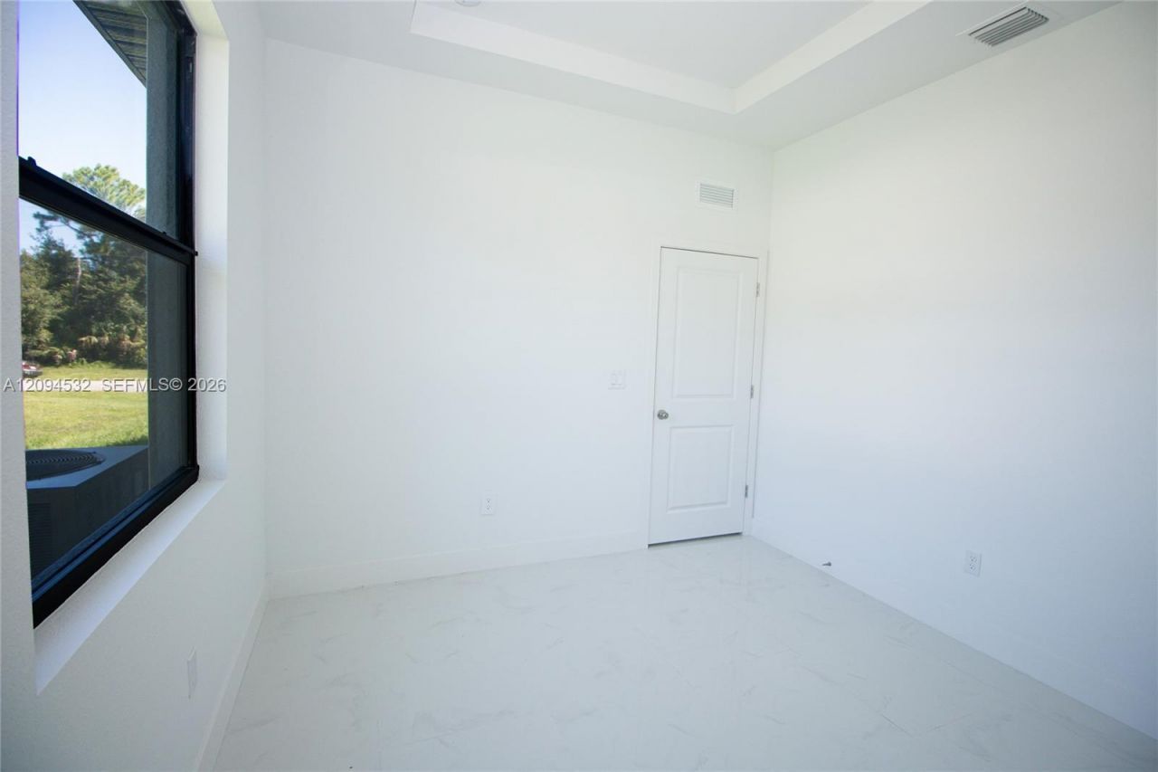 733 Alee St E, Lehigh Acres, FL 33974 Photo