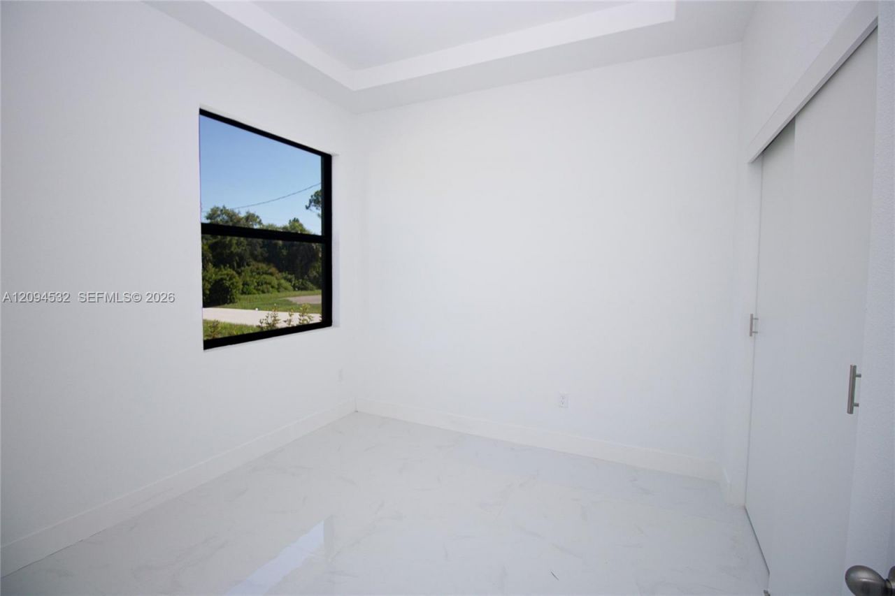 733 Alee St E, Lehigh Acres, FL 33974 Photo