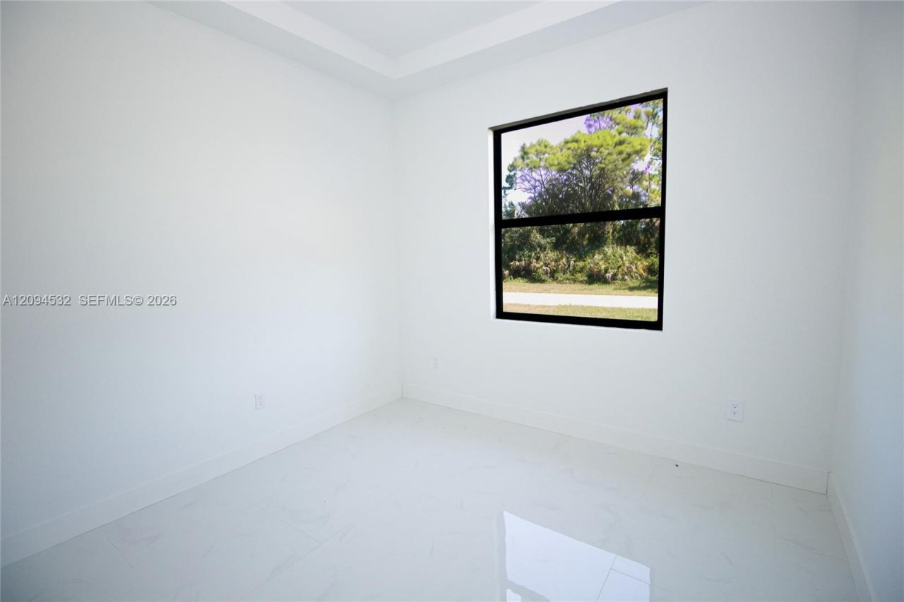 733 Alee St E, Lehigh Acres, FL 33974 Photo
