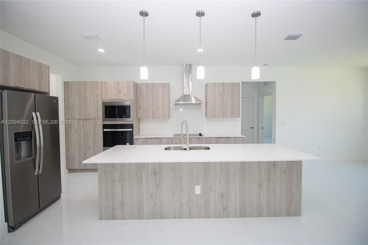733 Alee St E, Lehigh Acres, FL 33974 Photo