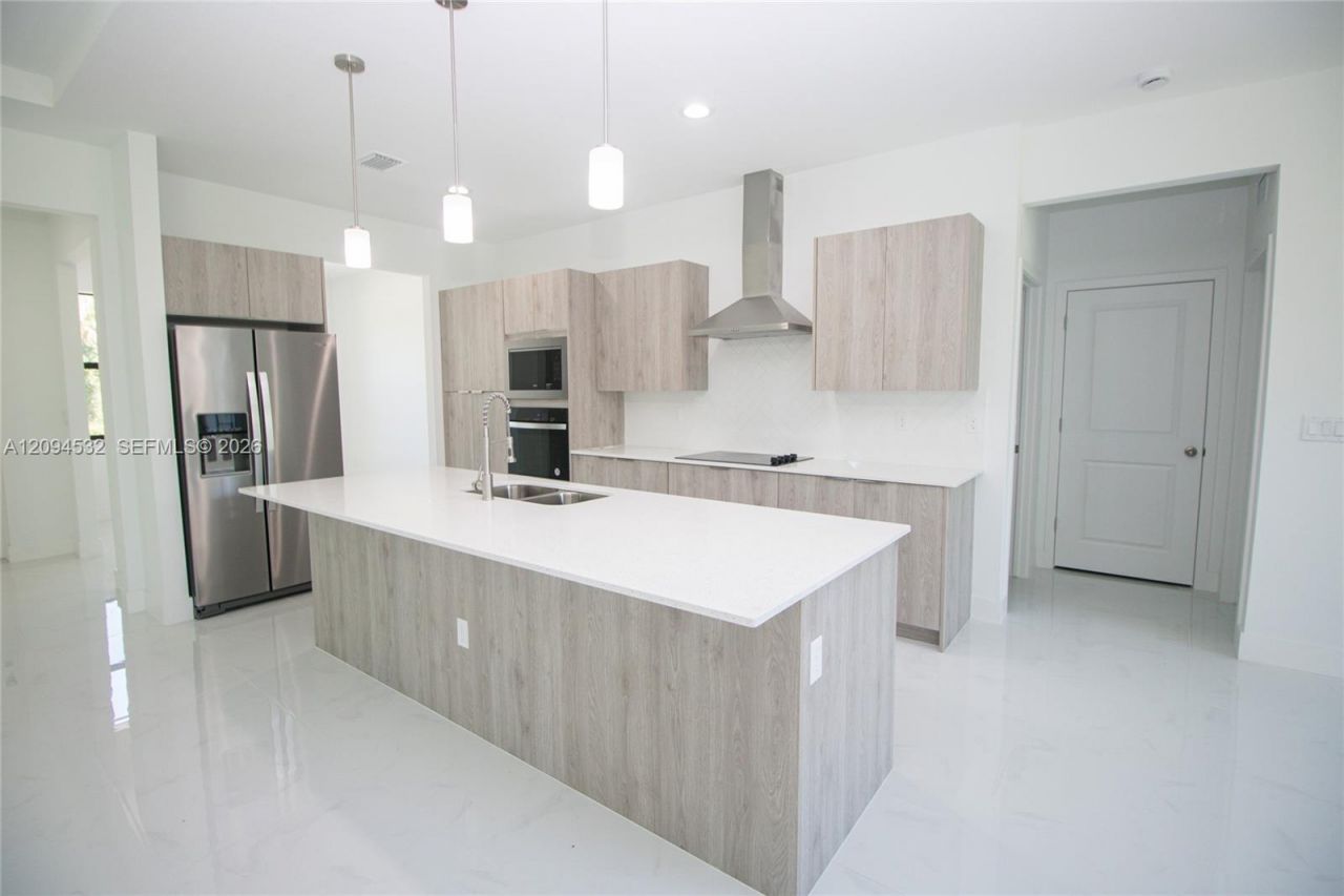 733 Alee St E, Lehigh Acres, FL 33974 Photo